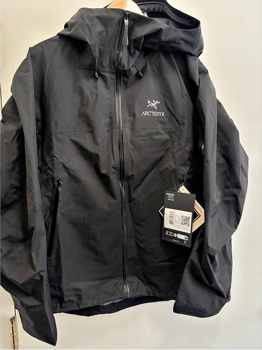 Arc'teryx Beta Jacket Women's Black Jacket Size Large NWT